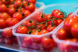 FRESH TOMATOES BERRIES